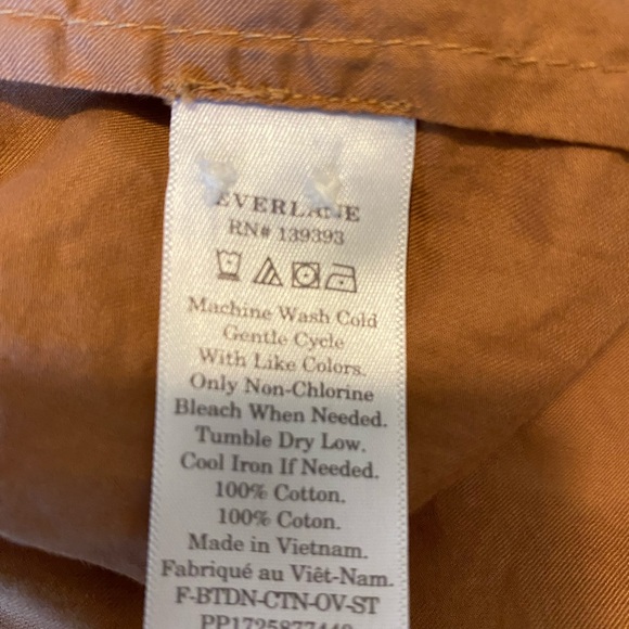 Everlane Tawny Brown Silky Cotton Button Down - Picture 2 of 8